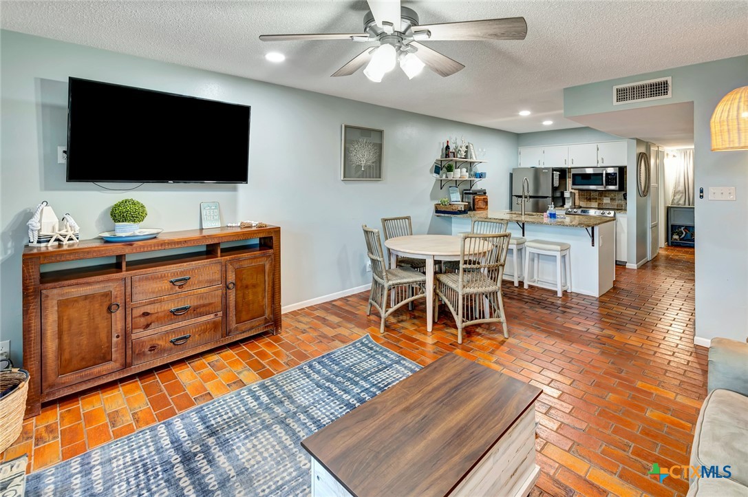 462 15th Street, Unit 2 Port O'Connor, TX 77982 - Photo 9 of 32
