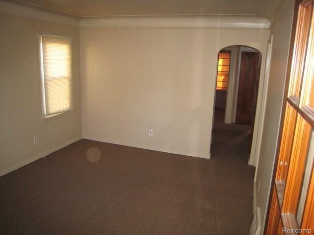 7650 Ternes Dearborn, MI 48126 - Photo 3 of 10