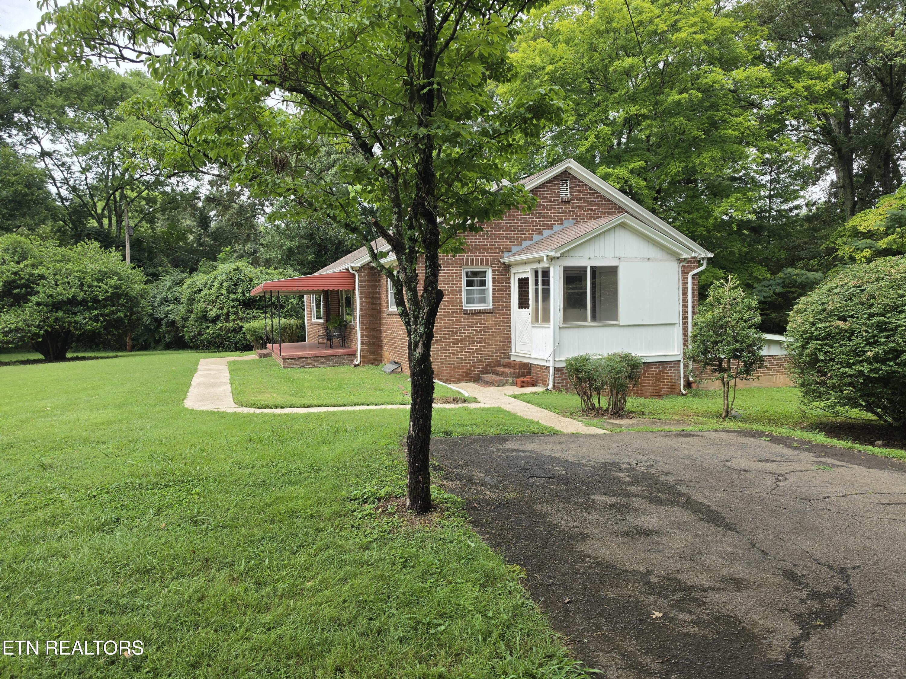 1211 Craig Road Knoxville, TN 37919 - Photo 7 of 42 Side View