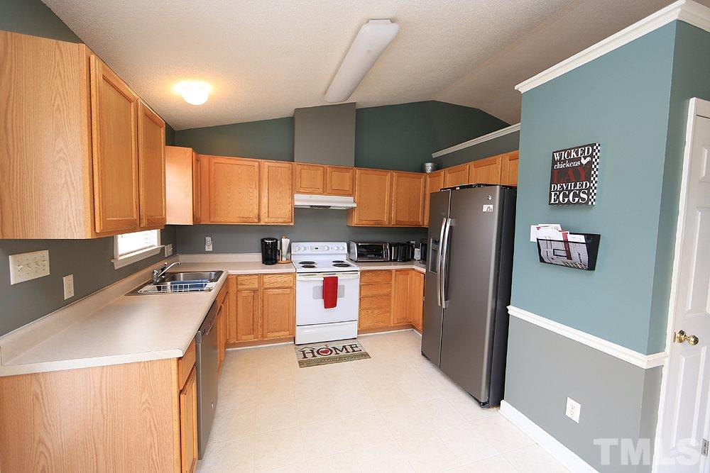 359 Gay Road Zebulon, NC 27597 - Photo 5 of 12