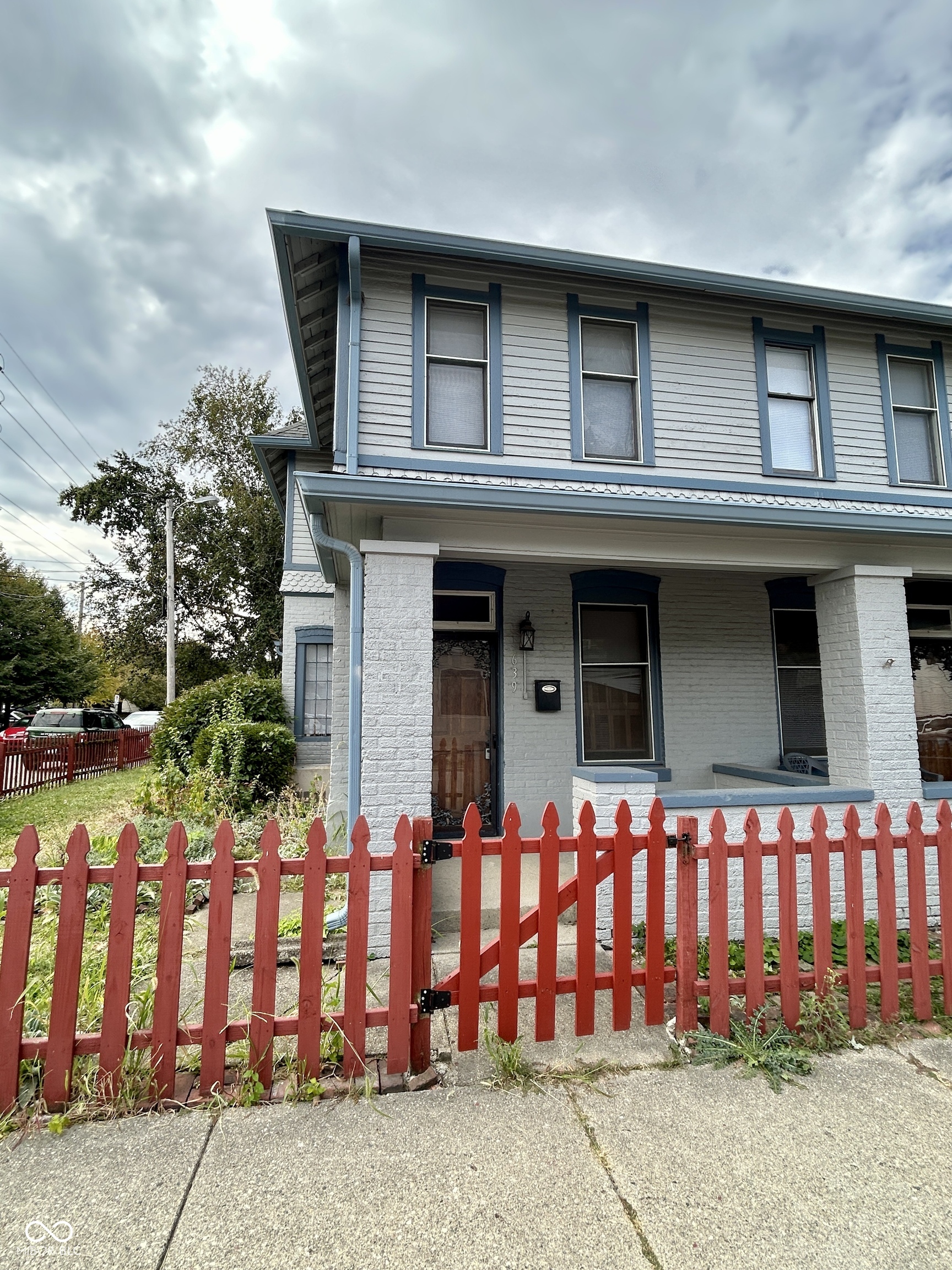 639 Stevens Street Indianapolis, IN 46203 - Photo 3 of 30