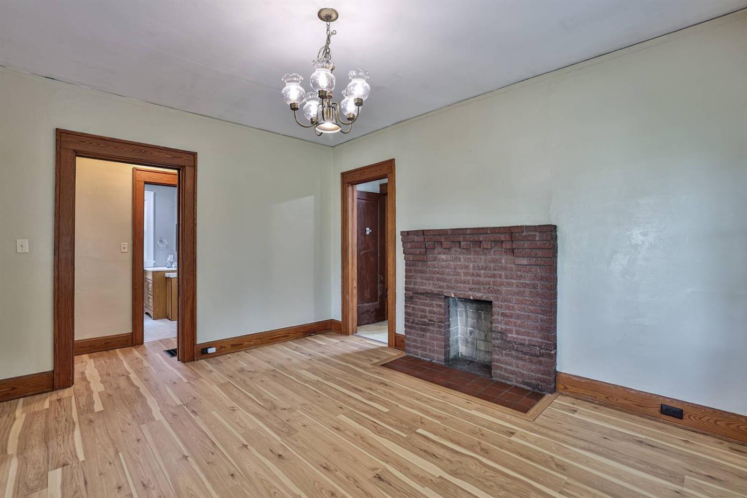 4449 Foley Road Cincinnati, OH 45238 - Photo 10 of 39