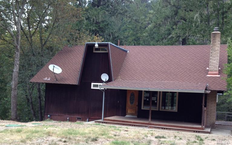 7655 Tarwater Road Santa Rosa, CA 95404 - Photo 1 of 1 a front view of a house with a yard