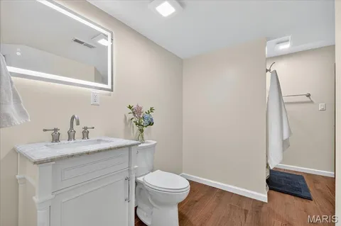 $639,900 | 5600 Forest Drive, Hillsboro, MO 63050