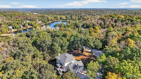 $639,900 | 5600 Forest Drive, Hillsboro, MO 63050