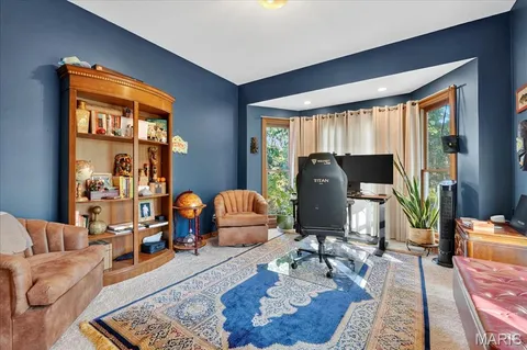 $639,900 | 5600 Forest Drive, Hillsboro, MO 63050