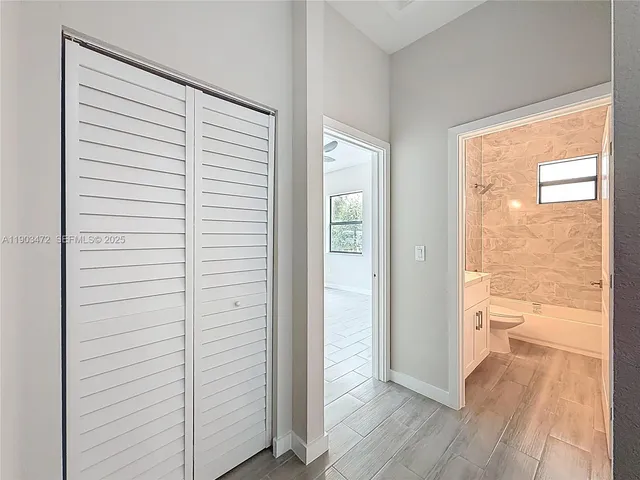 $3,000 | 410 Northwest 41st Street, Unit 410, Oakland Park, FL 33309