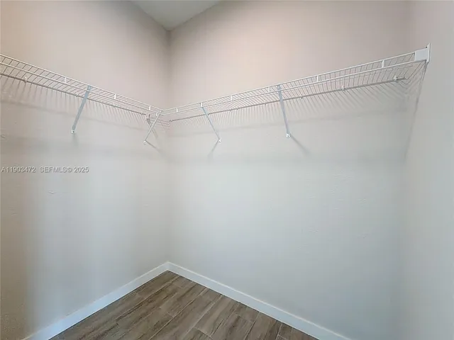 $3,000 | 410 Northwest 41st Street, Unit 410, Oakland Park, FL 33309