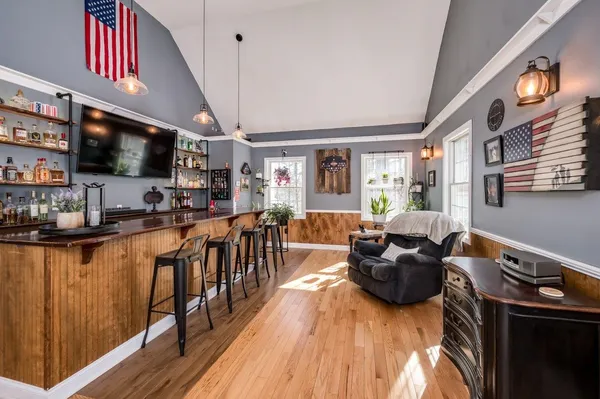 $599,000 | 185 White Mountain Highway, Milton, NH 03851