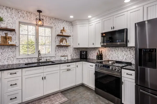 $599,000 | 185 White Mountain Highway, Milton, NH 03851