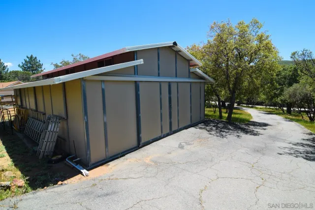 $899,000 | 23684 Viejas Grade Road, Descanso, CA 91916