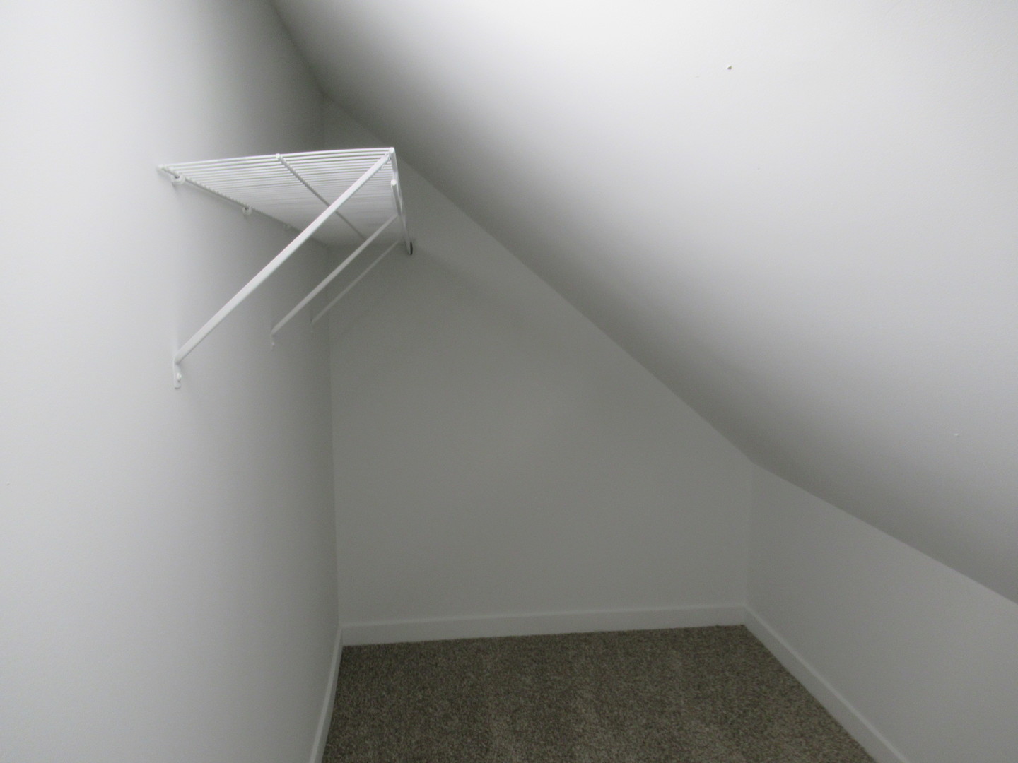 381 Sullivan Road North Aurora, IL 60542 - Photo 20 of 29