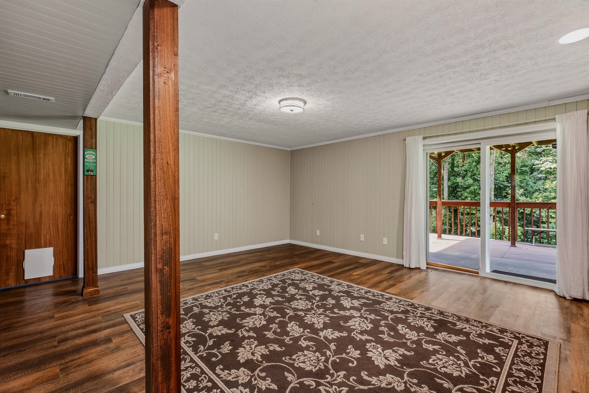 1008 Kirby Road Milton, WV 25541 - Photo 18 of 23 Gallery Image 18