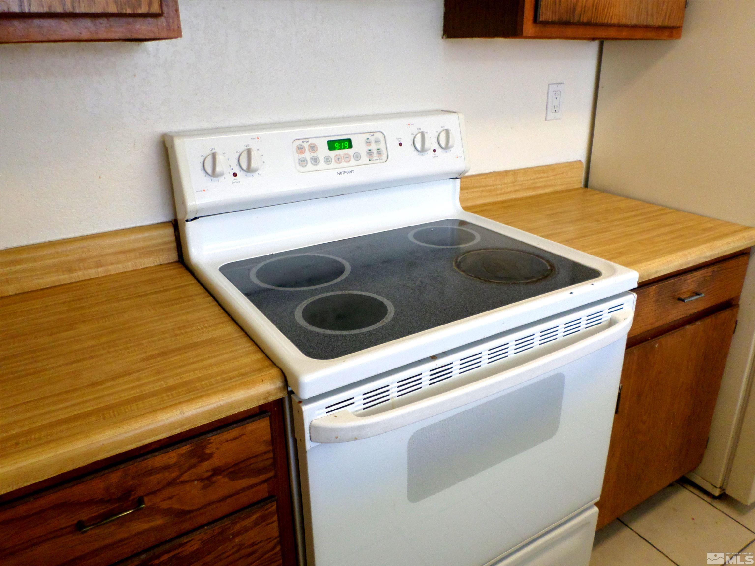 13872 Lear Boulevard Reno, NV 89506 - Photo 12 of 36 Photo 12
