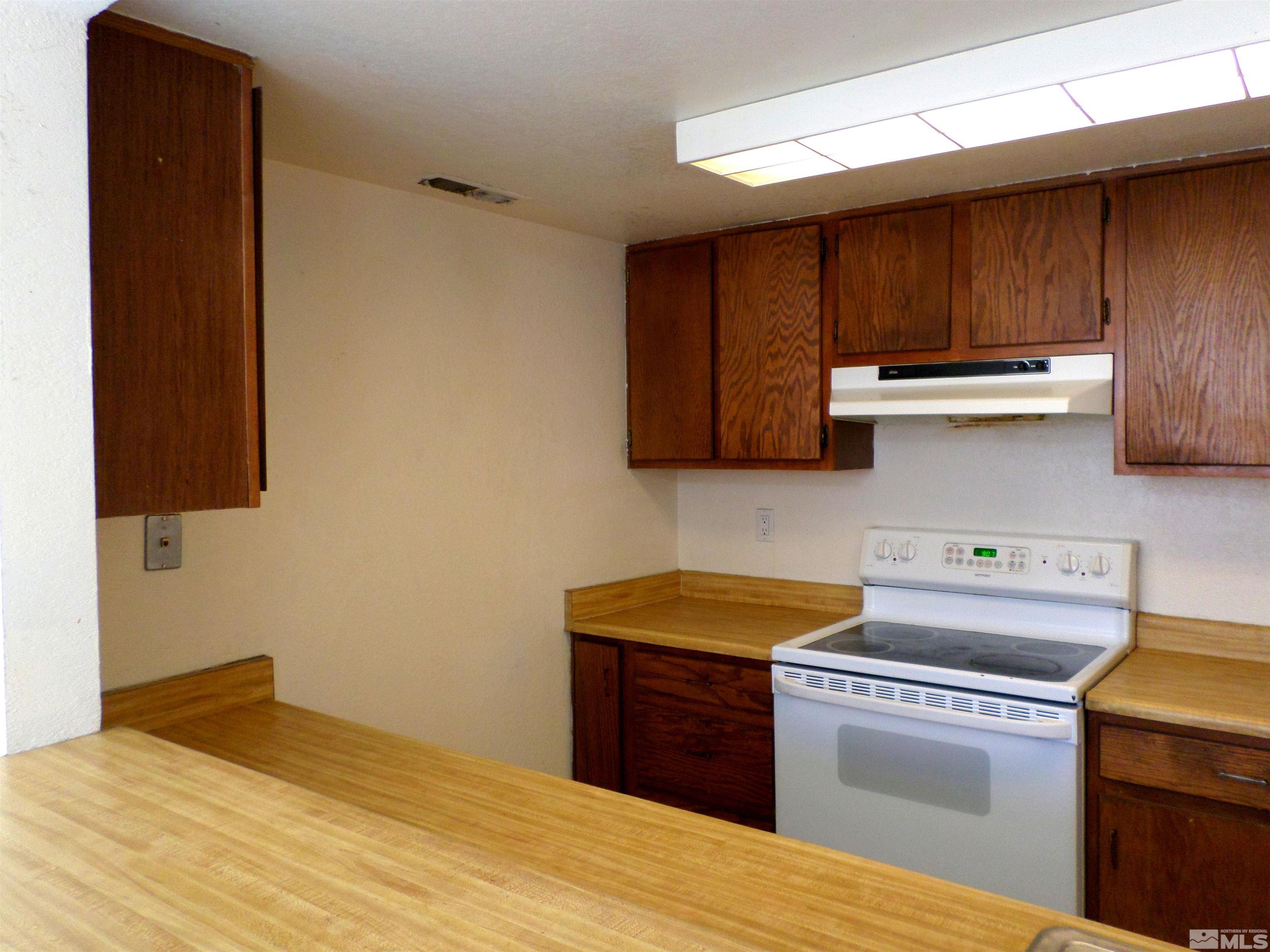 13872 Lear Boulevard Reno, NV 89506 - Photo 9 of 36 Photo 9