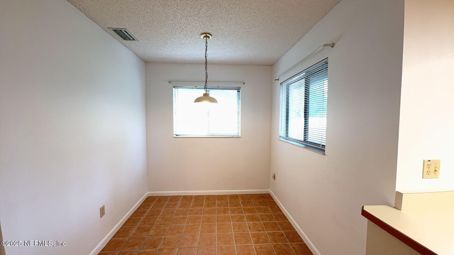 18 Warren Place Palm Coast, FL 32164 - Photo 8 of 26 breakfast nook