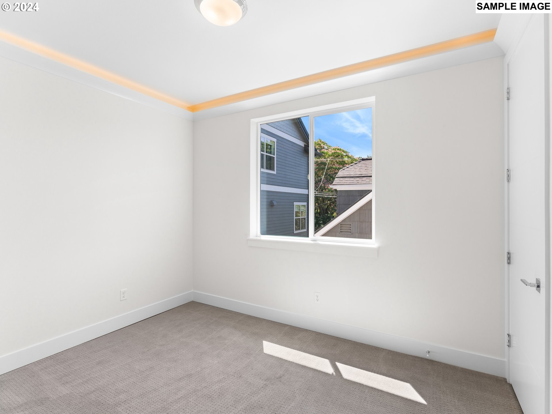 4264 Southeast 37th Avenue, Unit 4 Portland, OR 97202 - Photo 13 of 19