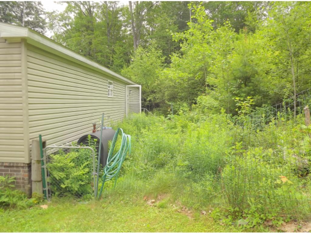 992 Dothan Road Hartford, VT 05001 - Photo 11 of 16 Gallery Image 11