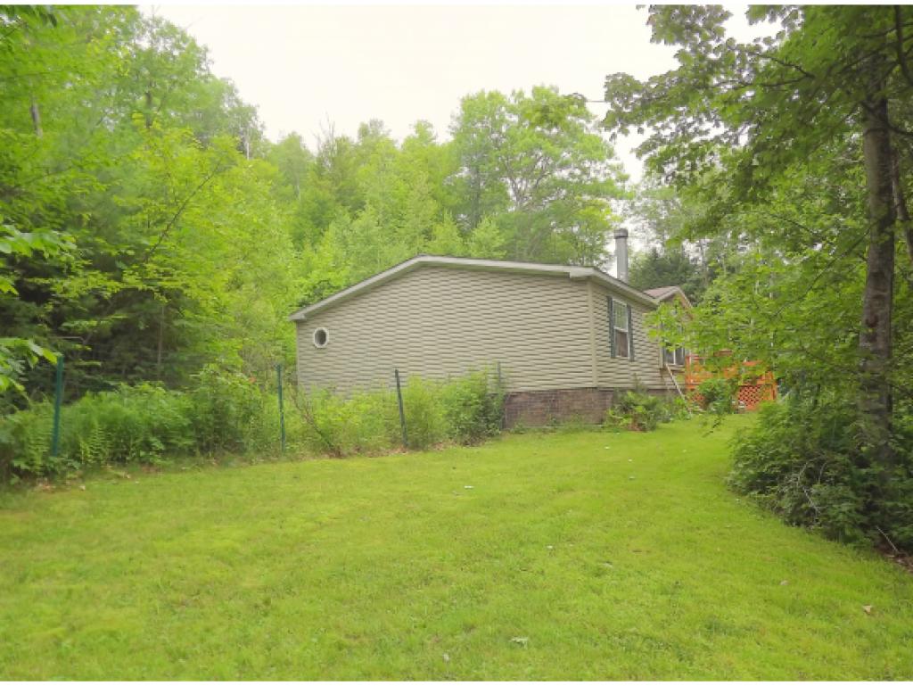 992 Dothan Road Hartford, VT 05001 - Photo 13 of 16 Gallery Image 13