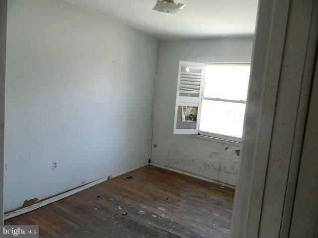 716 Mansfield Road Essex, MD 21221 - Photo 13 of 27 Gallery Image 13