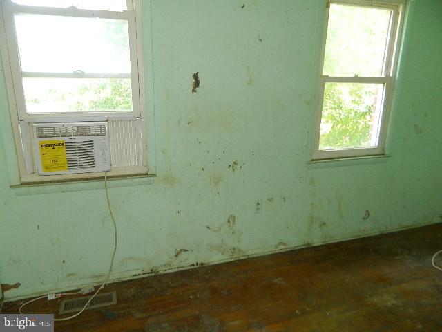 716 Mansfield Road Essex, MD 21221 - Photo 9 of 27 Gallery Image 9