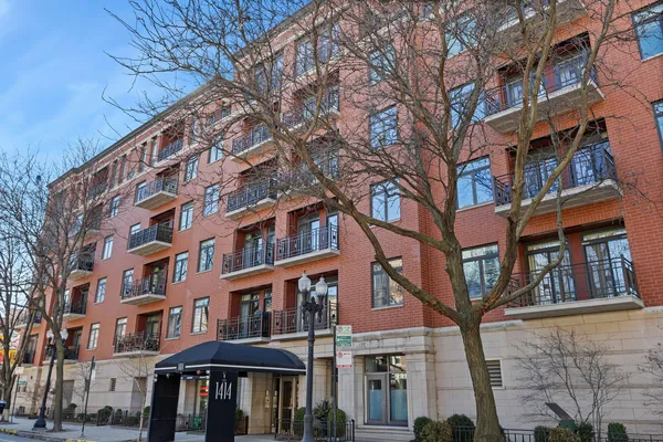 $1,699,000 | 1414 North Wells Street, Unit 607, Chicago, IL 60610