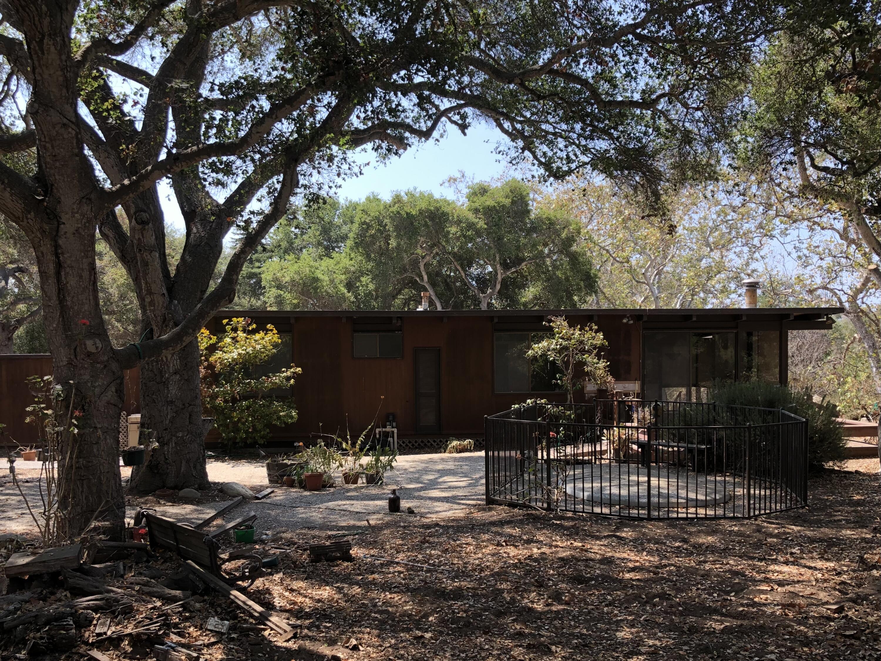 3884 Foothill Road Carpinteria, CA 93013 - Photo 1 of 3 North Side