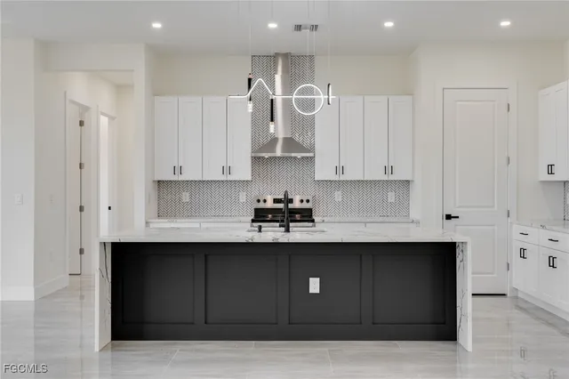 $2,300 | 153 Southeast 21st Street, Cape Coral, FL 33990