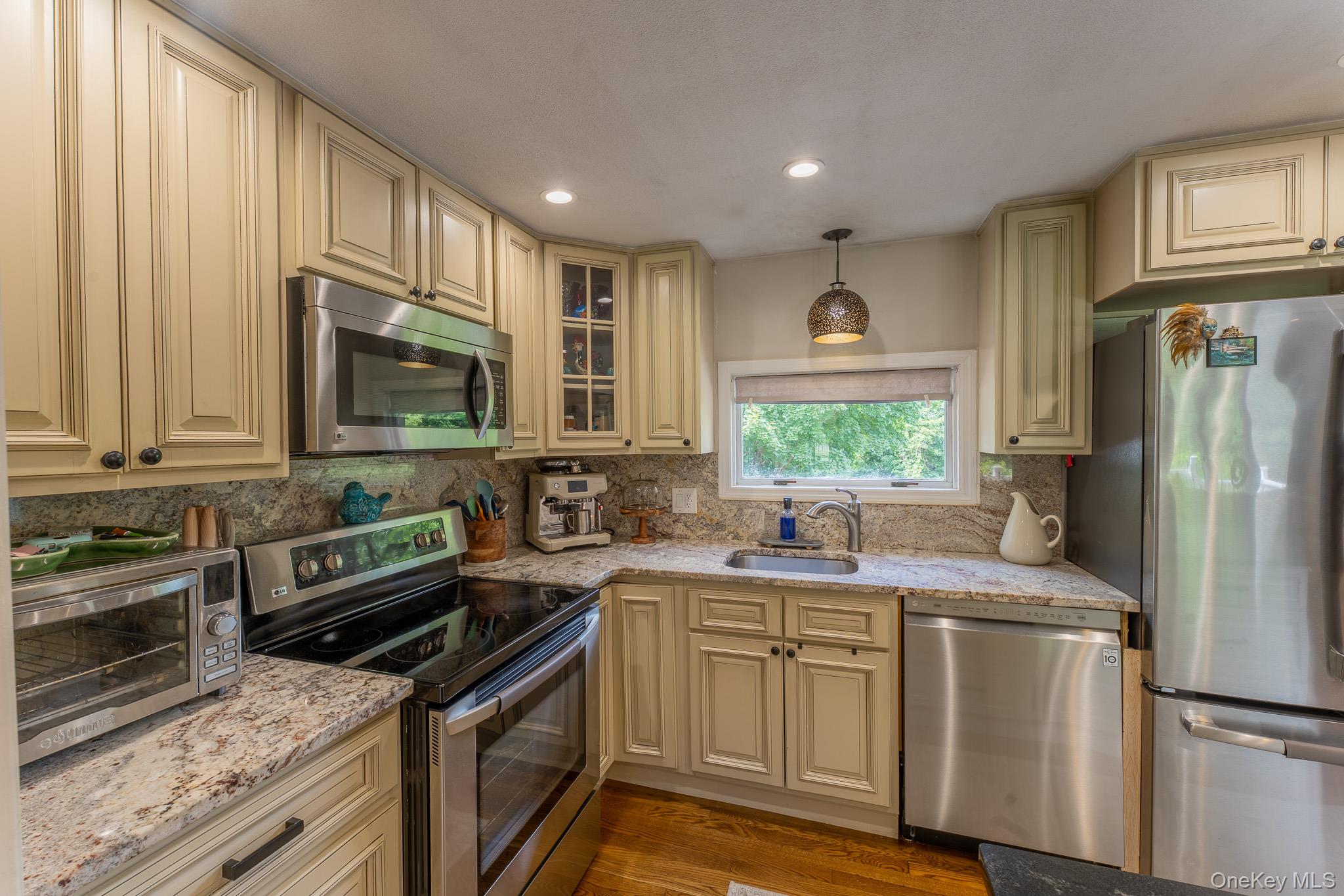 621 Stage Road Monroe, NY 10950 - Photo 9 of 29