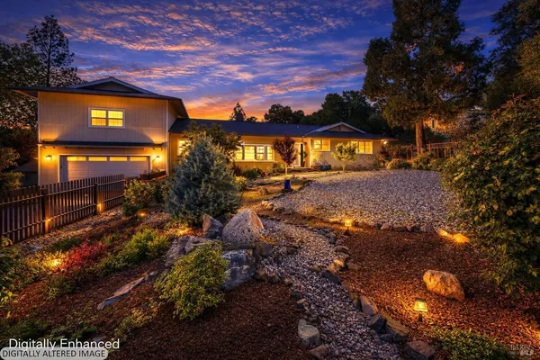 $779,000 | 1260 Sequoia Plaza, Ukiah, CA 95482