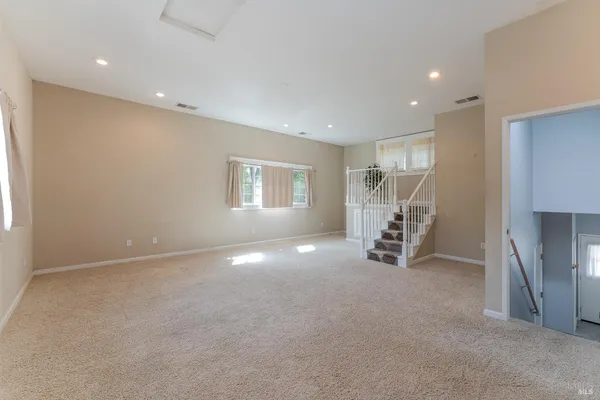 $779,000 | 1260 Sequoia Plaza, Ukiah, CA 95482