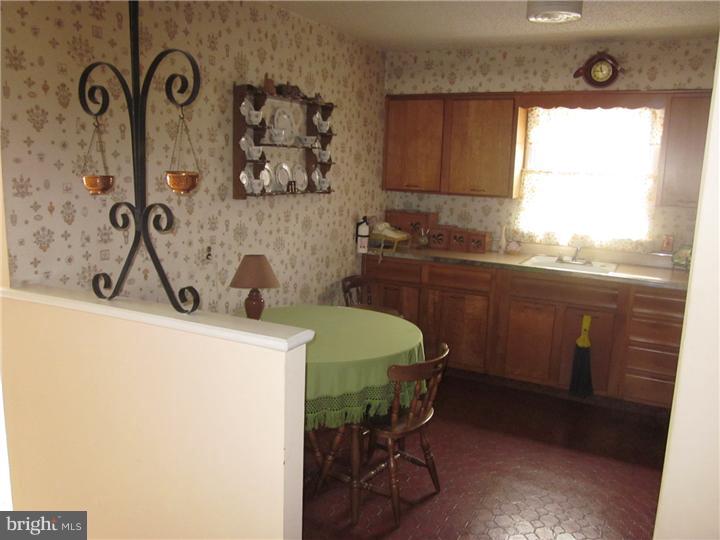 9006 Cloverly Road Philadelphia, PA 19136 - Photo 11 of 24 Gallery Image 11