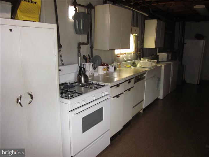 9006 Cloverly Road Philadelphia, PA 19136 - Photo 15 of 24 Gallery Image 15