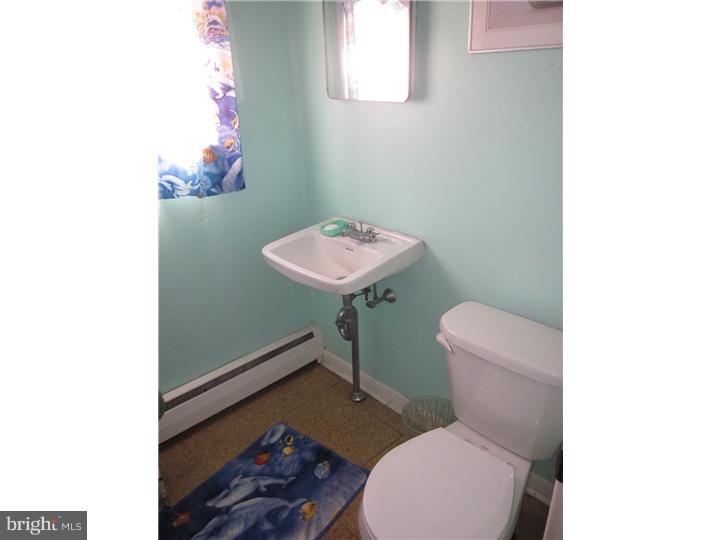 9006 Cloverly Road Philadelphia, PA 19136 - Photo 22 of 24 Gallery Image 22