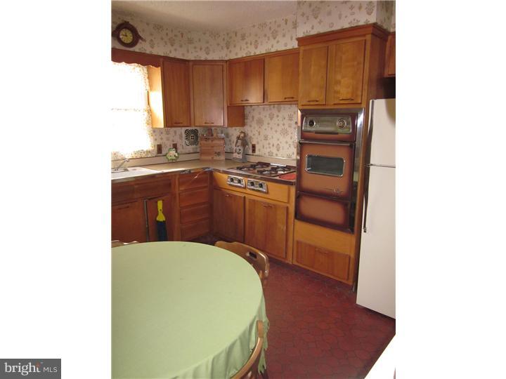 9006 Cloverly Road Philadelphia, PA 19136 - Photo 10 of 24 Gallery Image 10