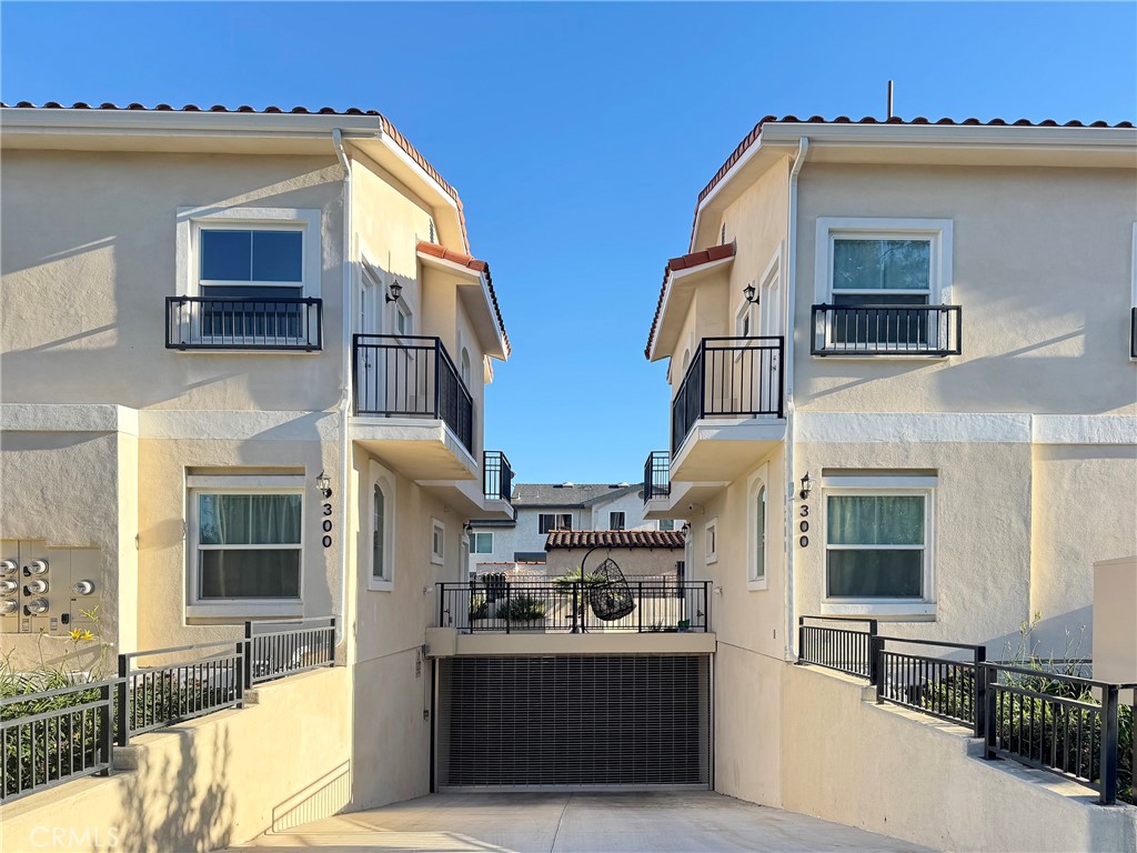 300 East Alhambra Road, Unit E Alhambra, CA 91801 - Photo 23 of 23 a view of a house with sitting area