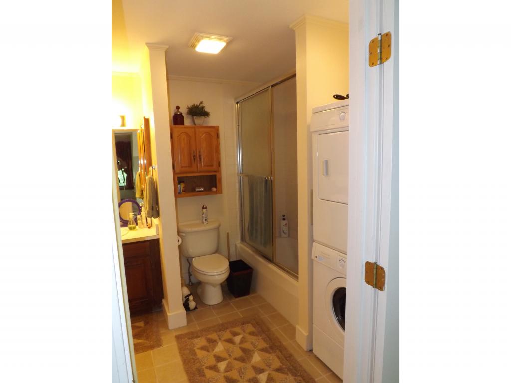 355 Lyman Batchelder Road, Unit SB8A Hartford, VT 05059 - Photo 20 of 29 Gallery Image 20