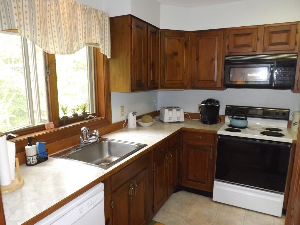 355 Lyman Batchelder Road, Unit SB8A Hartford, VT 05059 - Photo 7 of 29 Gallery Image 7