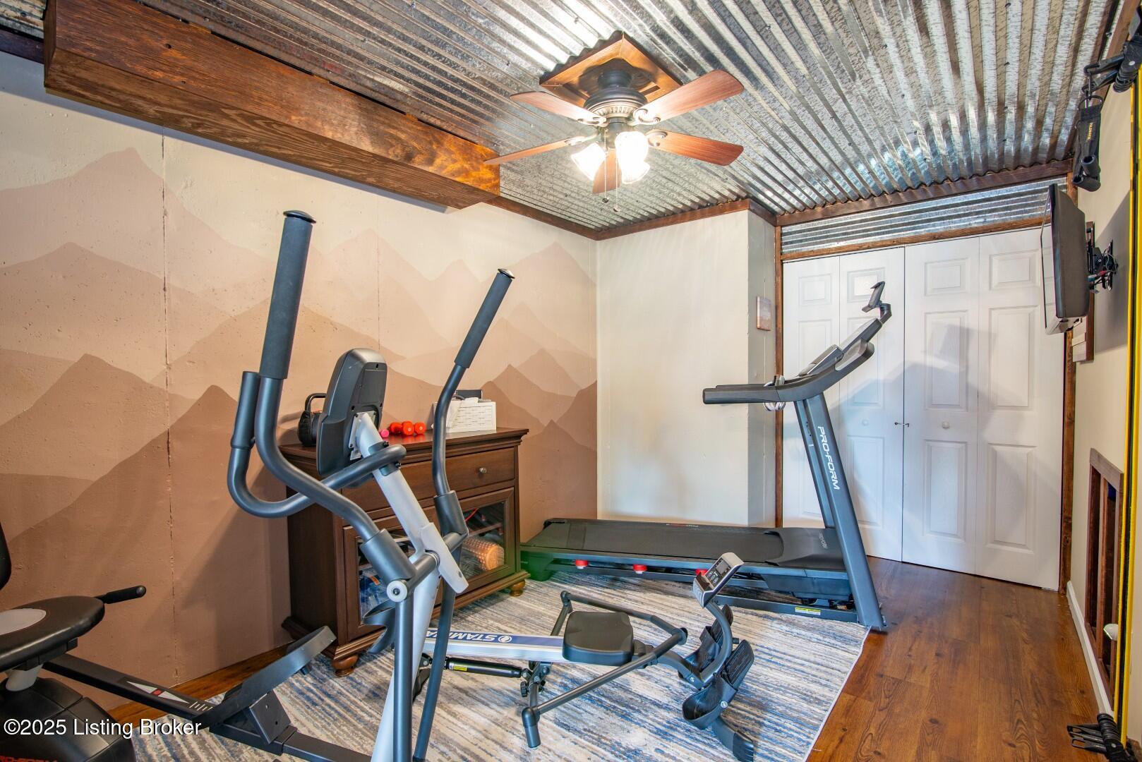 13890 Salt River Road Eastview, KY 42732 - Photo 29 of 67 13890 Salt River Rd-57