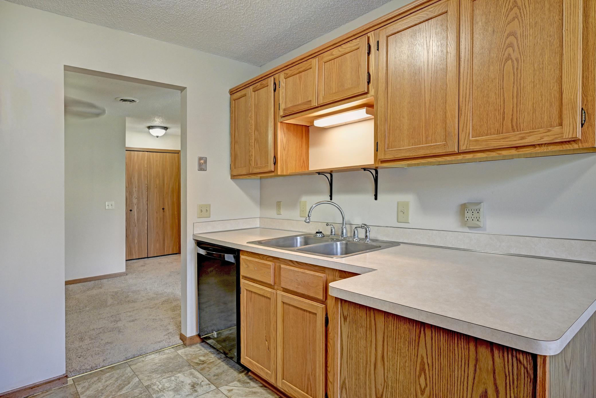 6240 Magda Drive, Unit D Maple Grove, MN 55369 - Photo 8 of 23