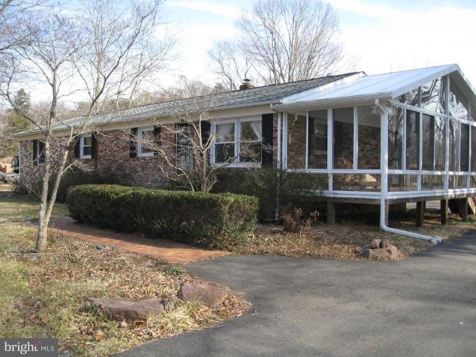 16214 Waterloo Road Amissville, VA 20106 - Photo 1 of 23 Exterior (Main)