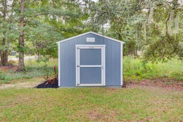 $485,000 | 5717 Chaplins Landing Road, Hollywood, SC 29449