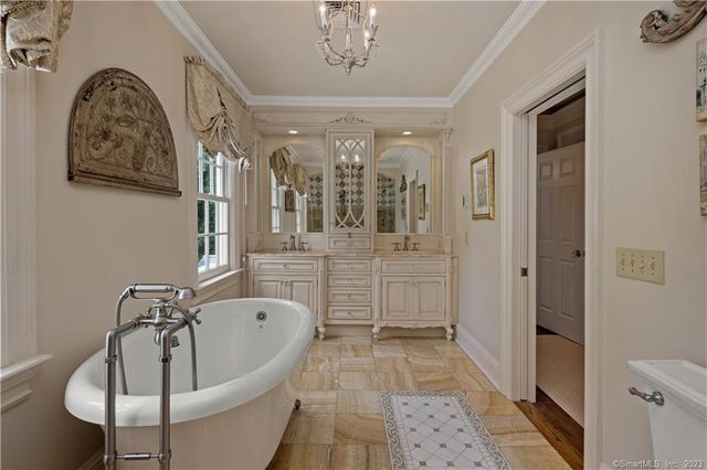 $3,295,000 | 339 Old Norwalk Road, New Canaan, CT 06840