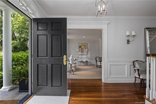 $3,295,000 | 339 Old Norwalk Road, New Canaan, CT 06840