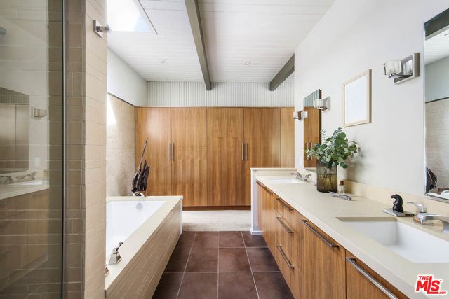 $2,075,000 | 3022 Windsor Avenue, Los Angeles, CA 90039