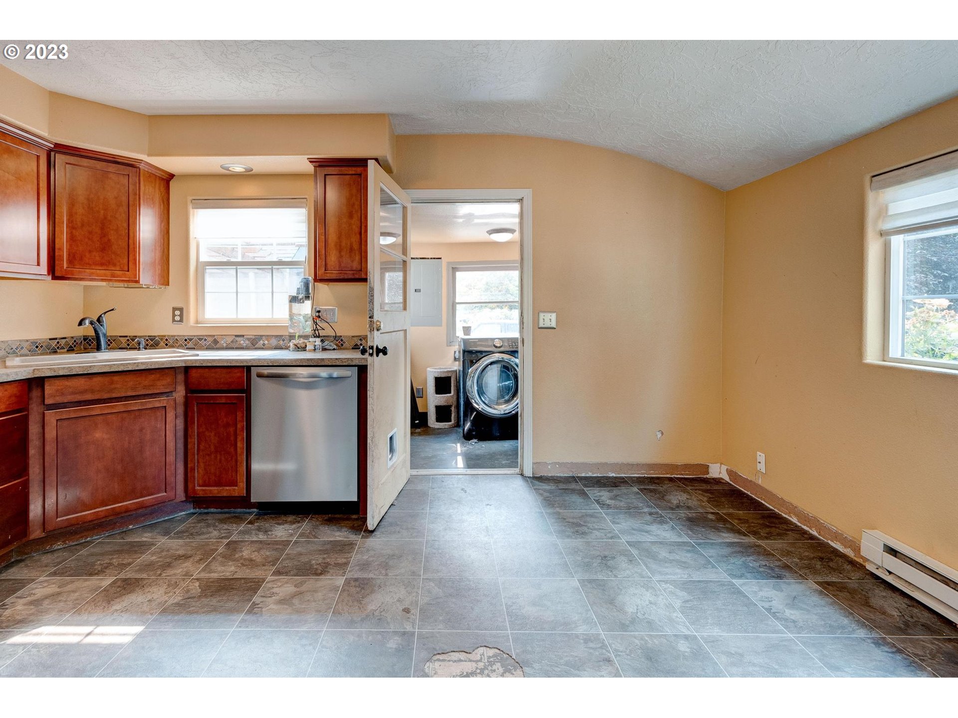 3508 Sunset Way Longview, WA 98632 - Photo 15 of 40