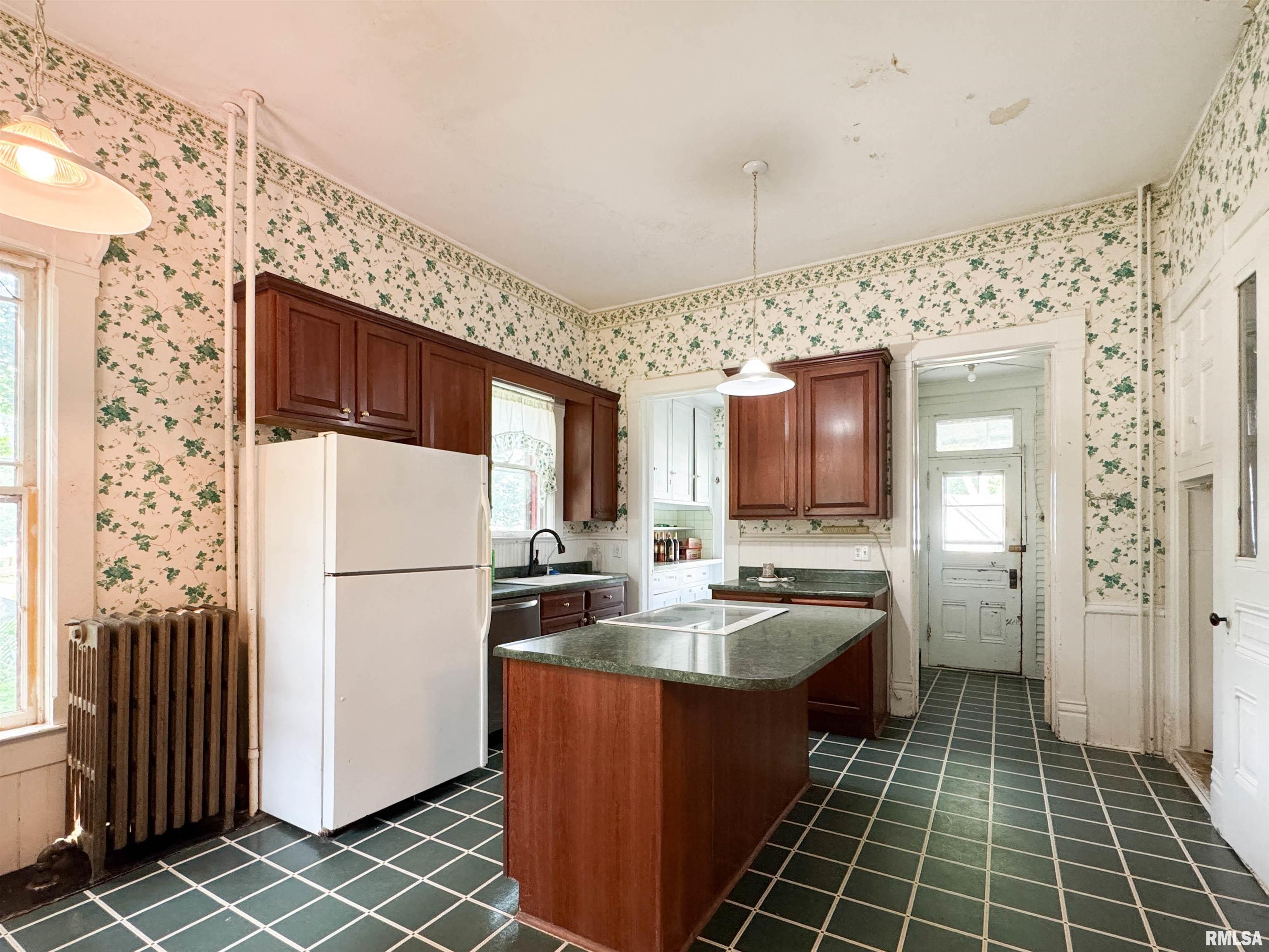 202 West 3rd Street Delavan, IL 61734 - Photo 20 of 53