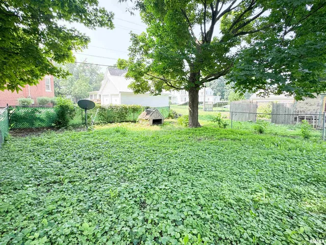 $120,000 | 202 West 3rd Street, Delavan, IL 61734