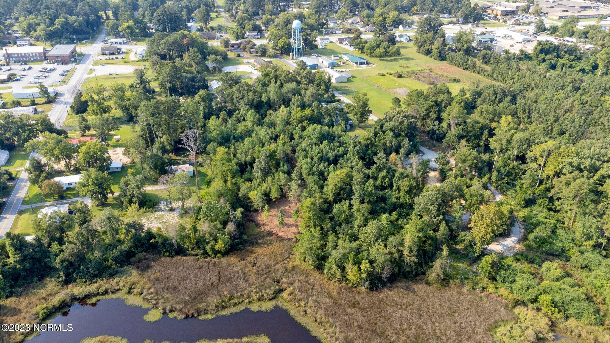 2 Dees Avenue Bayboro, NC 28515 - Photo 8 of 14 2 Dees Avenue, Bayboro NC