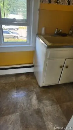 $1,900 | 330 Baldwin Road, Unit 2, Hempstead, NY 11550